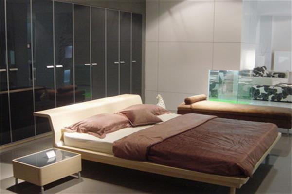 中小品牌無奈撤場(chǎng) 衣柜品牌建設(shè)重要性凸顯